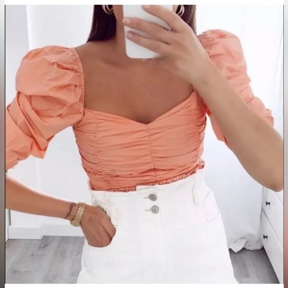 NWT Zara Voluminous Top with Ruffle Trim size S - Picture 2 of 10